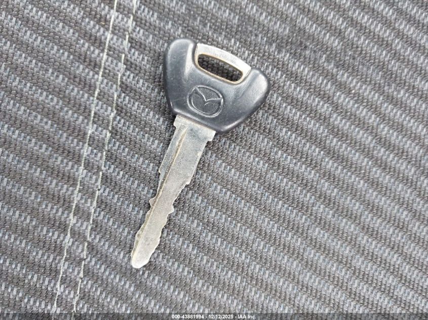 2000 Mazda Mx-5 Miata Ls/Special Edition VIN: JM1NB3539Y0155291 Lot: 43881994