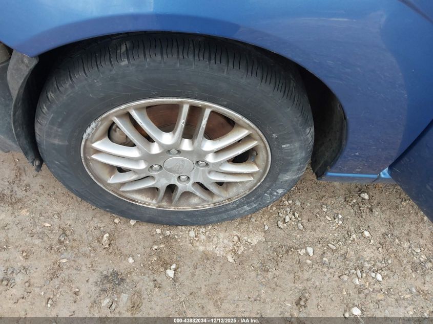 2005 Ford Focus Zx4 VIN: 1FAHP34N25W230820 Lot: 43882034