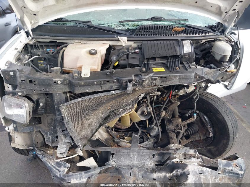 2005 Chevrolet Express VIN: 1GCFH15T151168758 Lot: 43882115