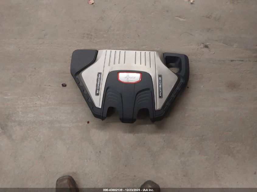 2017 Porsche Panamera - WP0AF2A78HL151771