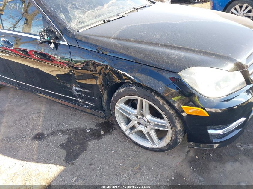 2014 Mercedes-Benz C 300 Sport 4Matic VIN: WDDGF8AB8ER302432 Lot: 43882179