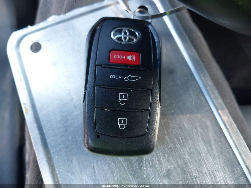 2023 Toyota Corolla Cross Xle VIN: 7MUDAABG0PV052188 Lot: 43882197