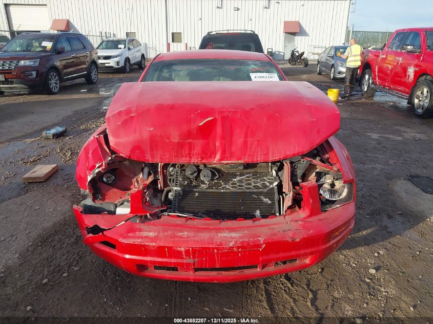 2005 Ford Mustang V6 Deluxe/V6 Premium VIN: 1ZVFT80N955249416 Lot: 43882207