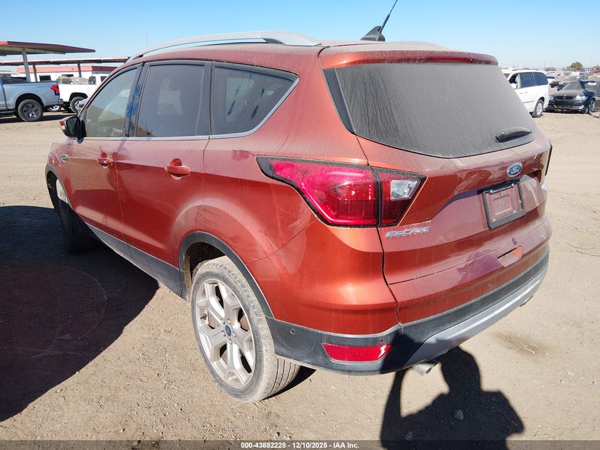 1FMCU9J90KUA81186 2019 FORD ESCAPE photo no. 3