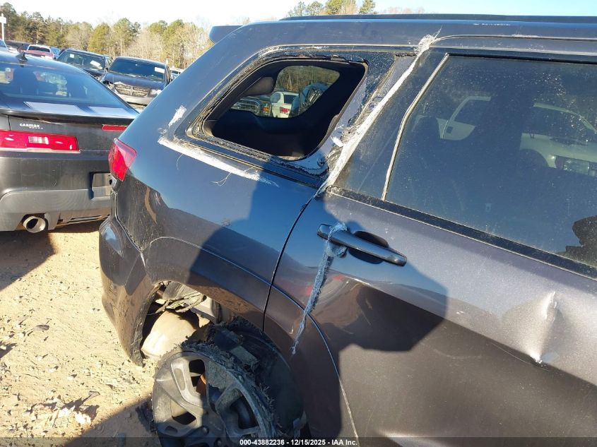 2017 Jeep Grand Cherokee Srt 4X4 VIN: 1C4RJFDJ3HC955878 Lot: 43882236