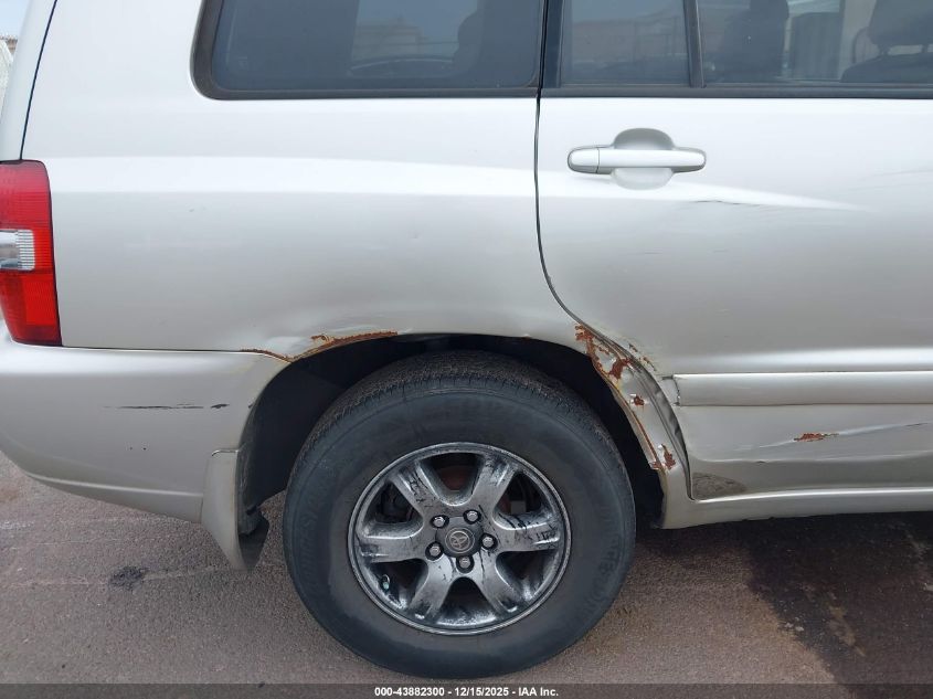 2004 Toyota Highlander Limited V6/V6 VIN: JTEGP21A940024876 Lot: 43882300