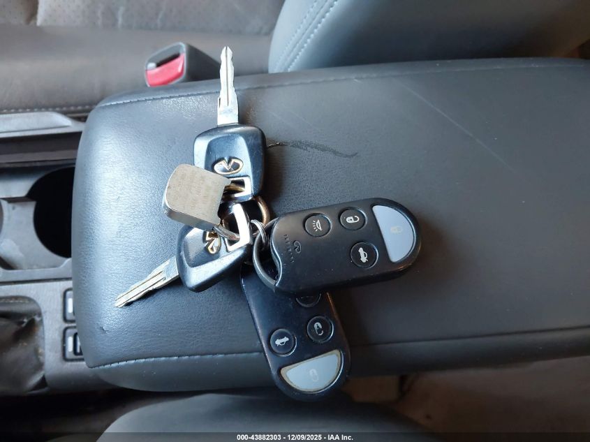 1999 Infiniti I30 Limited/Standard/Touring VIN: JNKCA21A7XT754212 Lot: 43882303