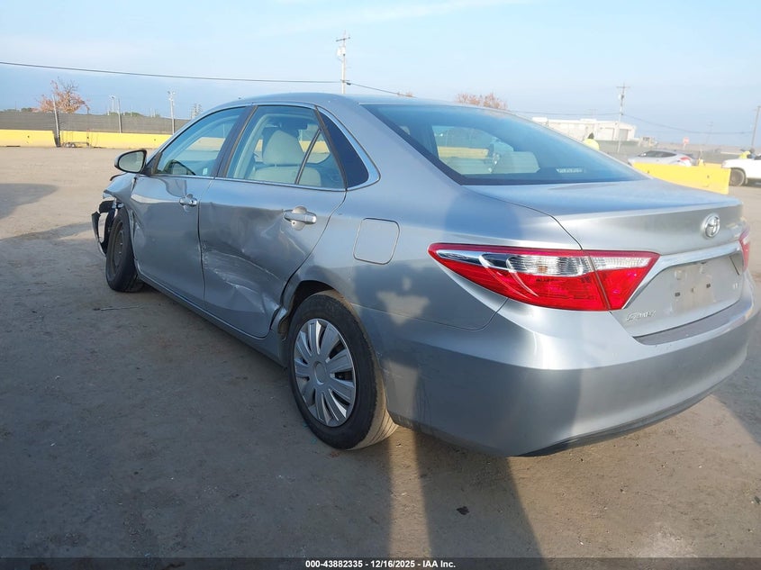 2017 TOYOTA CAMRY auction photo 3