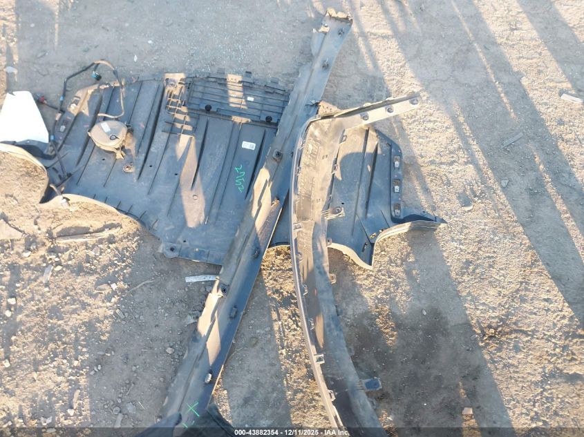 2024 Tesla Model 3 Long Range Dual Motor All-Wheel Drive VIN: 5YJ3E1EB5RF821303 Lot: 43882354