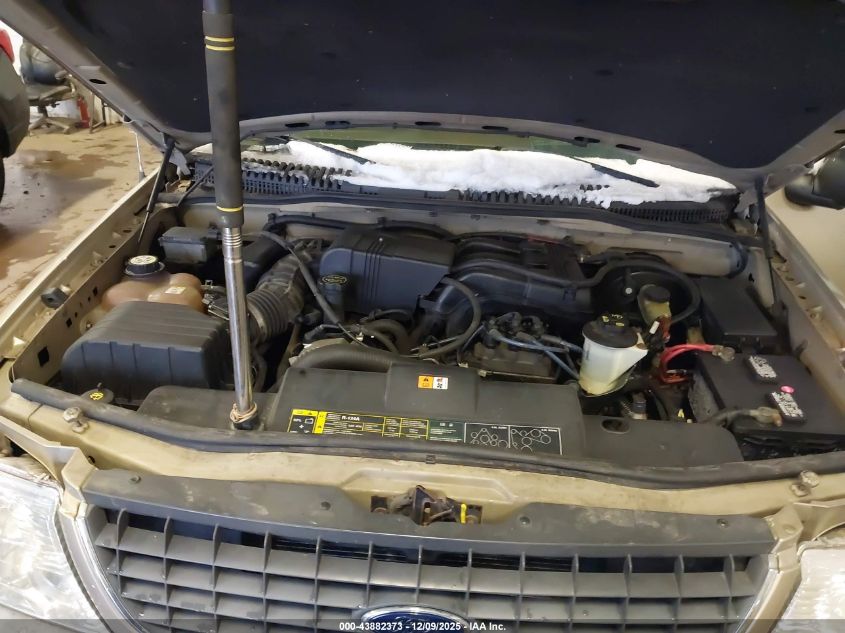 2002 Ford Explorer Xls VIN: 1FMZU72E72UB04067 Lot: 43882373