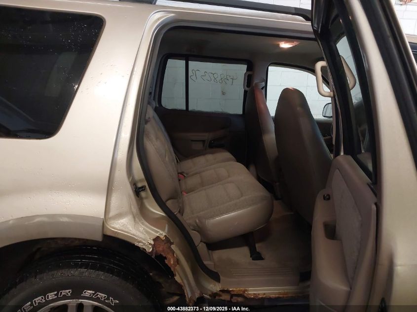 2002 Ford Explorer Xls VIN: 1FMZU72E72UB04067 Lot: 43882373