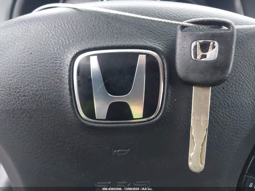 2HGES16634H616196 2004 HONDA CIVIC photo no. 11