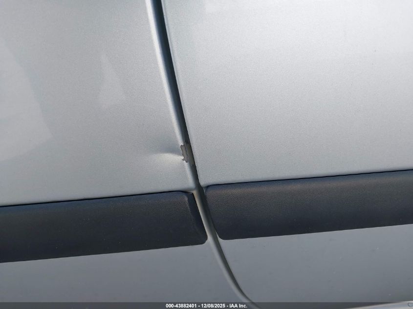 2004 Ford Focus Zx3 VIN: 3FAFP31Z24R128045 Lot: 43882401