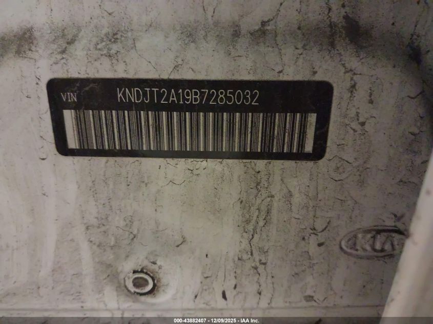 2011 Kia Soul VIN: KNDJT2A19B7285032 Lot: 43882407
