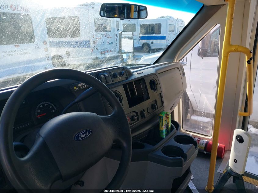 2018 Ford E-450 Cutaway VIN: 1FDFE4FS8JDC18611 Lot: 43882430