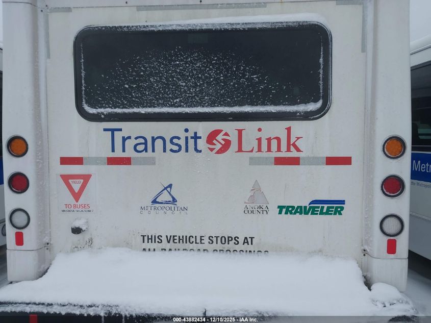 2018 Ford E-450 Cutaway VIN: 1FDFE4FSXJDC18612 Lot: 43882434