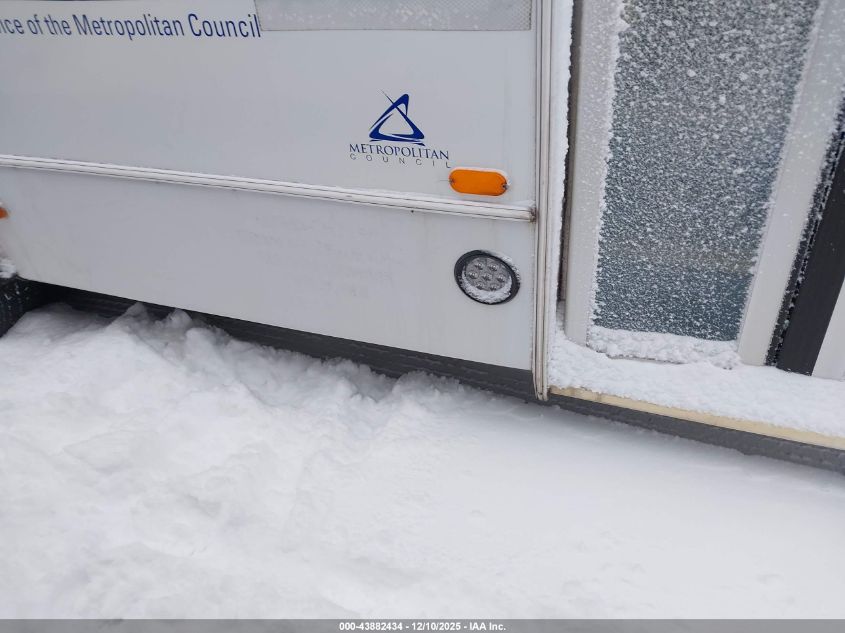 2018 Ford E-450 Cutaway VIN: 1FDFE4FSXJDC18612 Lot: 43882434