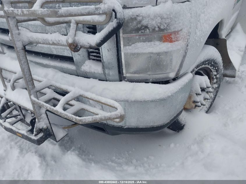 2017 Ford E-450 Cutaway VIN: 1FDFE4FS0HDC77730 Lot: 43882443