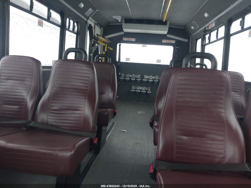 2017 Ford E-450 Cutaway VIN: 1FDFE4FS0HDC77730 Lot: 43882443