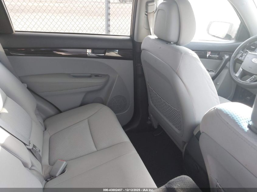 2012 Kia Sorento Lx VIN: 5XYKT3A15CG231094 Lot: 43882457