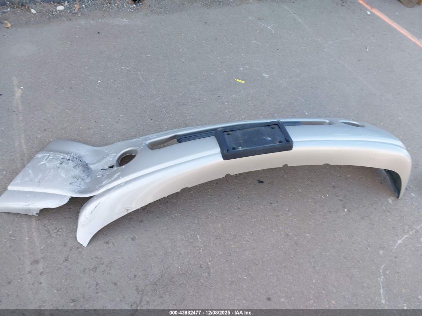 2005 GMC Yukon Xl 1500 Denali VIN: 1GKFK66U65J108954 Lot: 43882477