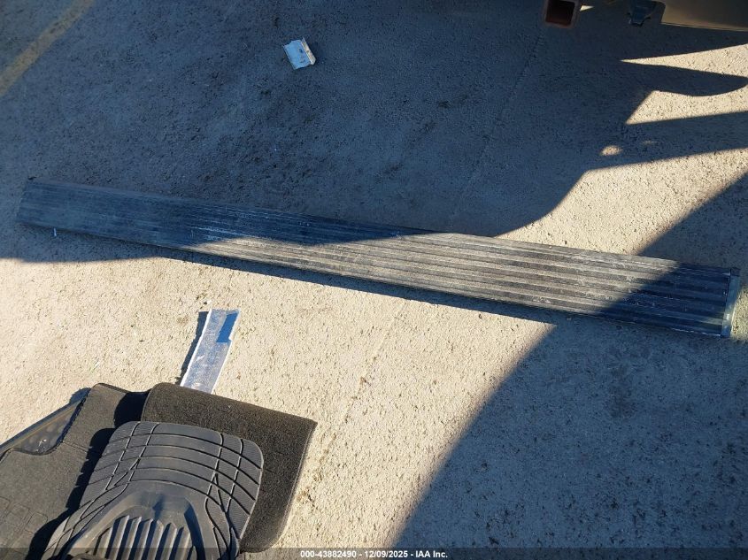 2010 Ford Expedition Limited VIN: 1FMJU1K57AEA18051 Lot: 43882490