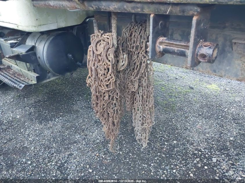 2000 International 4000 4900 VIN: 1HTSHADTXYH248185 Lot: 43882614