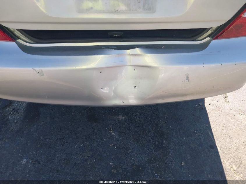 2002 Toyota Camry Le VIN: JTDBE30K120053550 Lot: 43882617