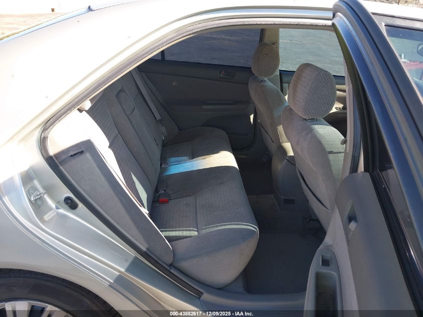 2002 Toyota Camry Le VIN: JTDBE30K120053550 Lot: 43882617