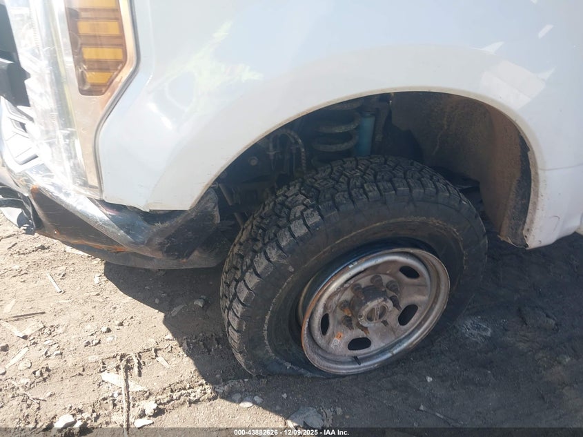 1FT7W2BTXKED15488 2019 FORD F250 photo no. 6