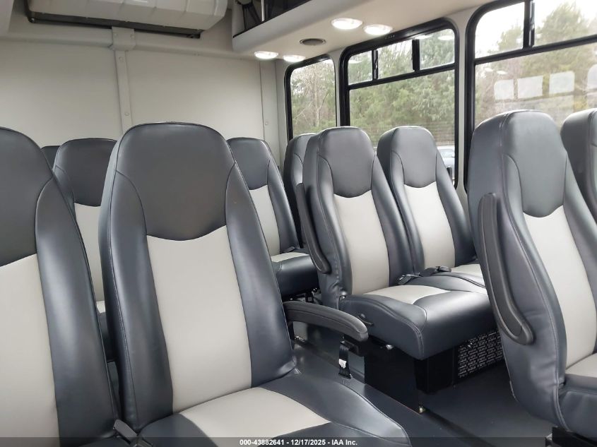 2023 Ford E-450 Cutaway VIN: 1FDFE4FN0PDD19774 Lot: 43882641