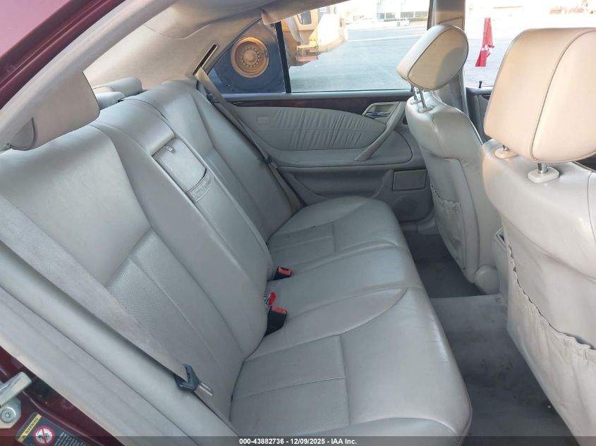 2000 Mercedes-Benz E 320 VIN: WDBJF65J5YA993989 Lot: 43882736