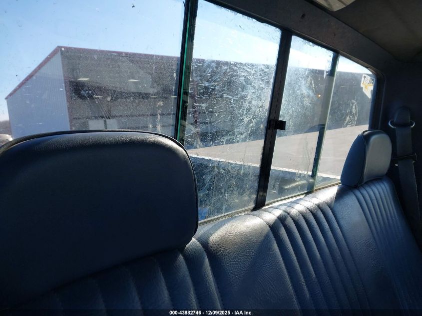 1992 Ford F150 VIN: 1FTDF15Y8NNB18229 Lot: 43882746