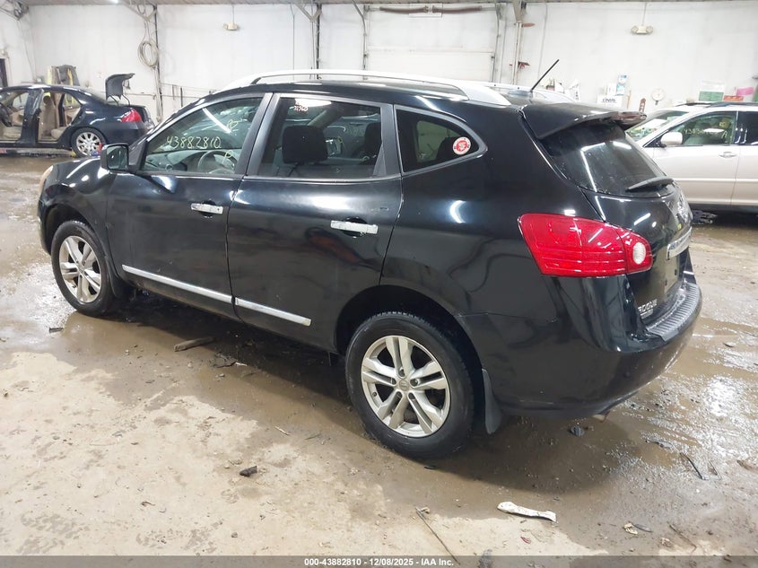 JN8AS5MV8FW767767 2015 NISSAN ROGUE photo no. 3