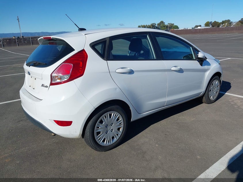 2017 FORD FIESTA — zdjęcie 4