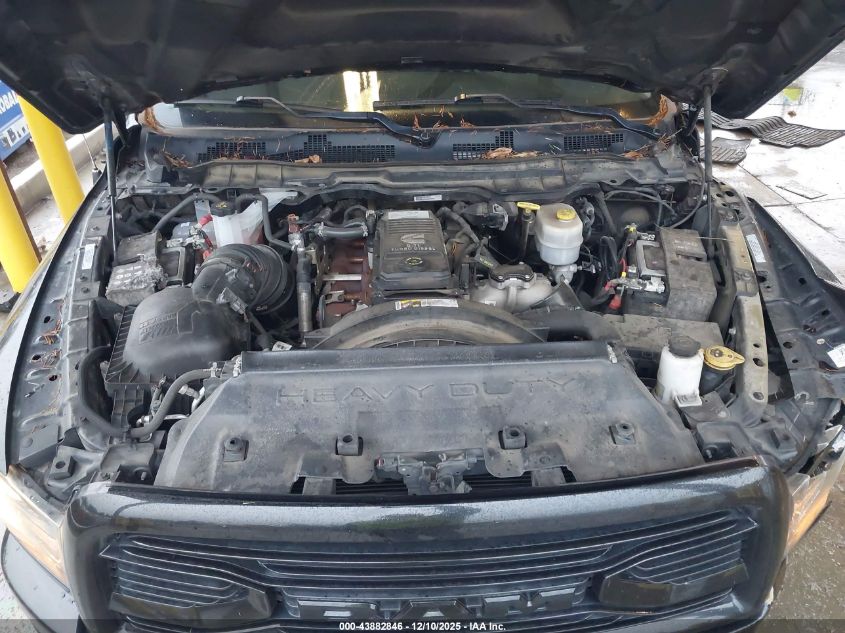 2018 Ram 3500 Laramie 4X4 8' Box VIN: 3C63R3JL1JG393234 Lot: 43882846