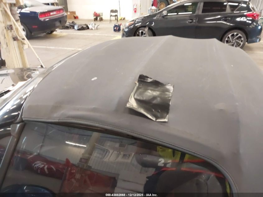 2000 Mazda Mx-5 Miata Ls/Special Edition VIN: JM1NB3537Y0149280 Lot: 43882868