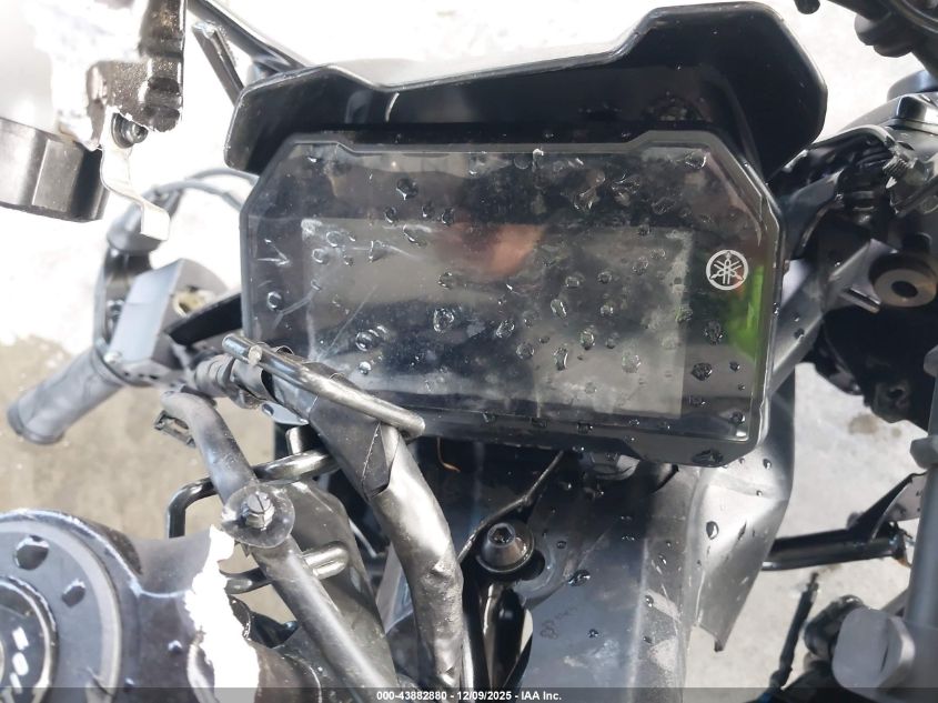 2025 Yamaha Yzfr7 VIN: JYARM38E0SA018455 Lot: 43882880