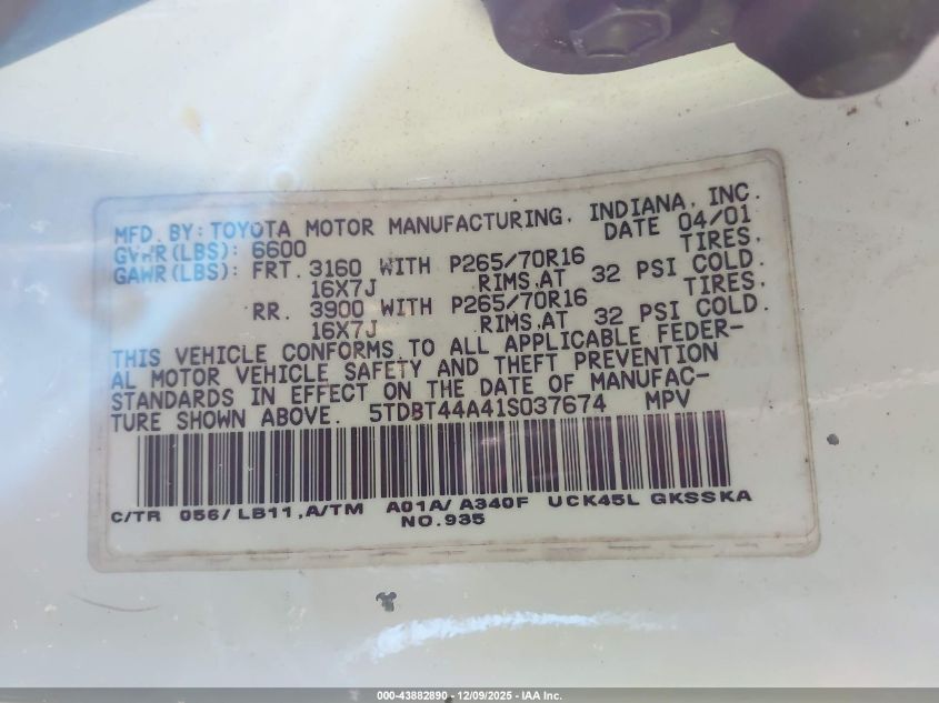 2001 Toyota Sequoia Sr5 V8 VIN: 5TDBT44A41S037674 Lot: 43882890