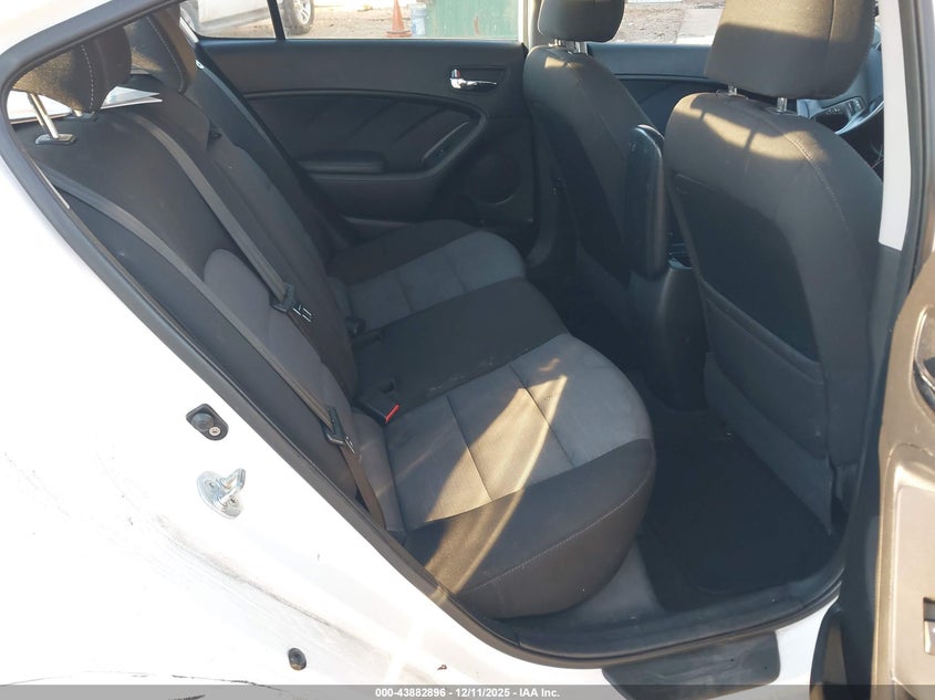 KNAFX4A82F5369002 2015 KIA FORTE photo no. 8