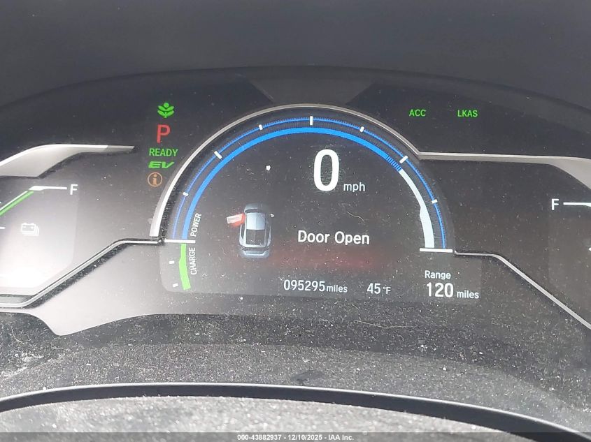 2018 Honda Clarity Plug-In Hybrid Touring VIN: JHMZC5F30JC001063 Lot: 43882937