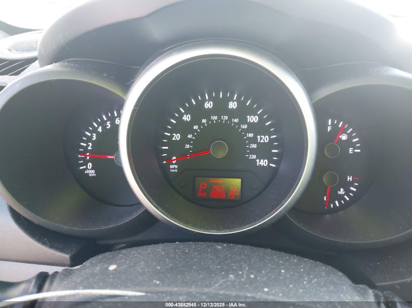 2013 Kia Soul + VIN: KNDJT2A60D7761926 Lot: 43882945