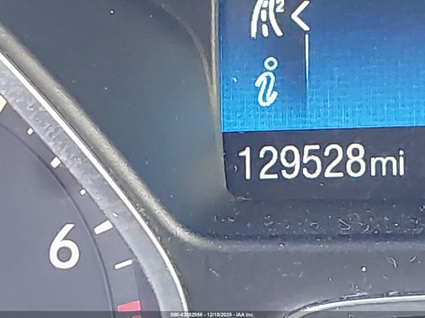 2018 Ford Focus Se VIN: 1FADP3F24JL252802 Lot: 43882956