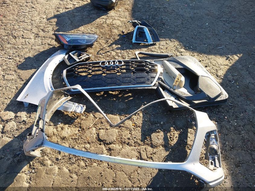 2022 Audi Q5 Premium Plus 45 Tfsi S Line Quattro S Tronic VIN: WA1EAAFY5N2072842 Lot: 43882976