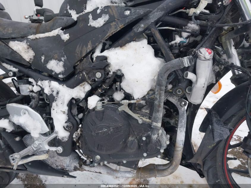 2017 Yamaha Yzfr3 A VIN: MH3RH15Y4HK001514 Lot: 43883141