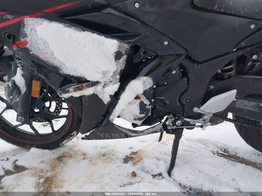 2017 Yamaha Yzfr3 A VIN: MH3RH15Y4HK001514 Lot: 43883141