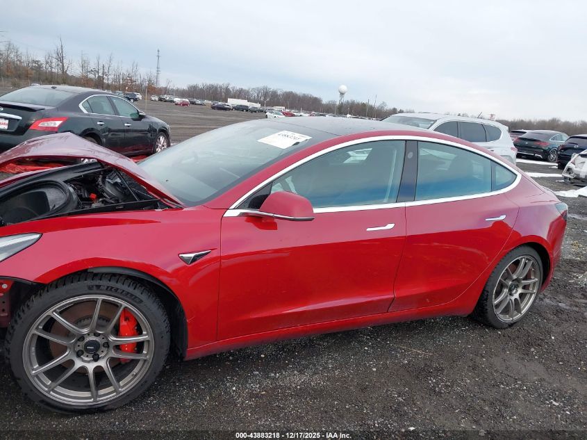 2019 Tesla Model 3 Long Range/Performance VIN: 5YJ3E1EB9KF440785 Lot: 43883218