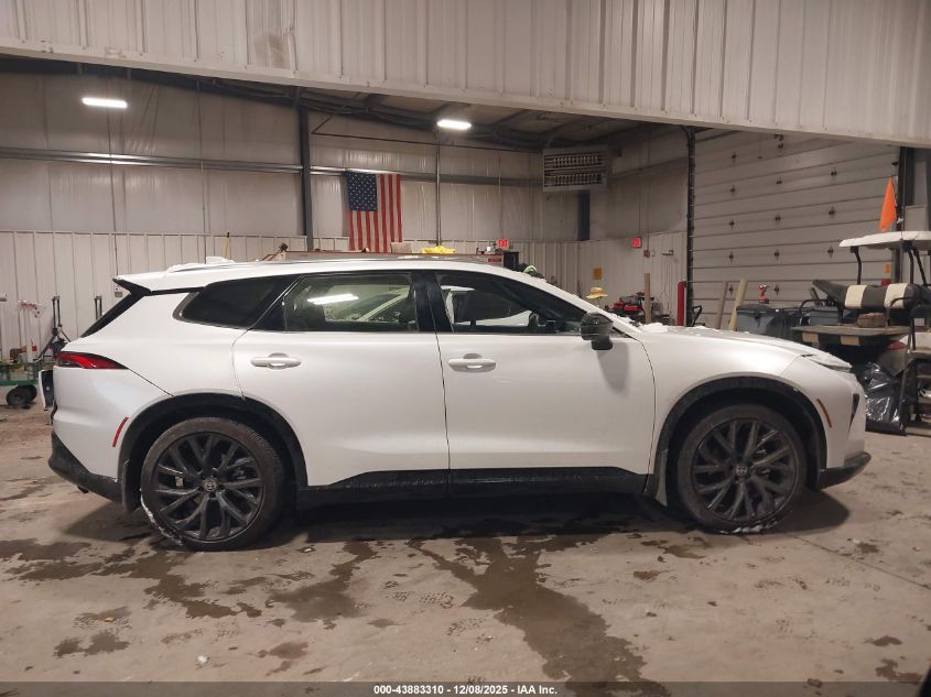 2025 Toyota Crown Signia Limited VIN: JTDACAAJ9S3016160 Lot: 43883310