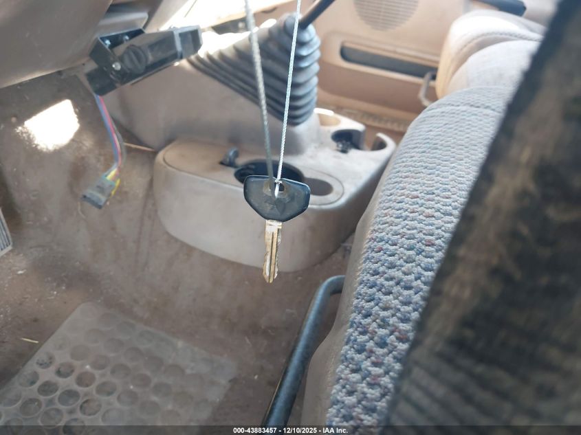 1998 Dodge Ram 2500 St VIN: 1B7KC236XWJ217800 Lot: 43883457