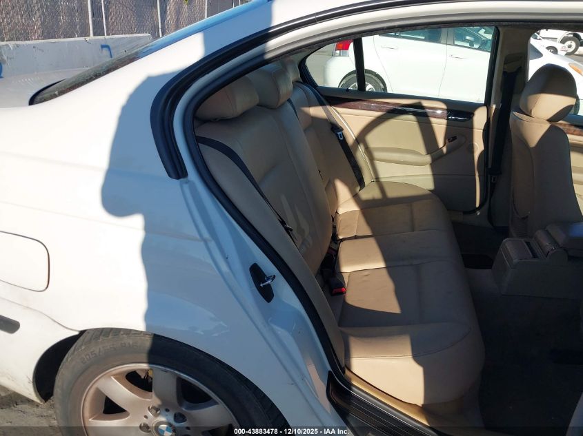 2004 BMW 325I VIN: WBAET37414NJ41950 Lot: 43883478